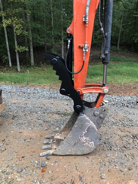 kubota mini excavator thumb not working|kubota aux hydraulic thumb problems.